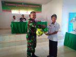 penyerahan-sarana-olahraga-di-giat-satgas-tmmd-105-sintang.jpg
