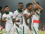penyerang-amiruddin-bagus-kahfi_20180806_205251.jpg