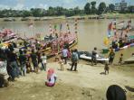 peserta-perahu-hias_20160817_195146.jpg