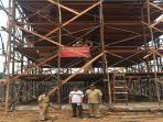 petugas-dinas-cipta-karya-tata-ruang_20160809_125746.jpg