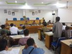 petugas-dppp-sedang_20170606_155609.jpg