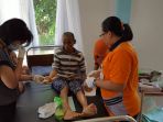 petugas-ugd-puskesmas-lingga-tengah_20170616_190917.jpg