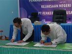 pt-perkebunan-nusantara-xiii-ptpn-xiii-lakukan-penandatanganan-perjanjian.jpg