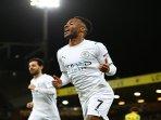 raheem-sterling-tengah.jpg