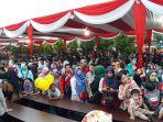 ribuan-orang-antre-makan-durian.jpg