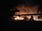 ruko-terbakar_20180823_082144.jpg