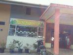 rumah-makan-puncak-kapuas.jpg
