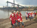 saat-mahasiswa-pertambangan-untan-dilapangan_20170425_175149.jpg