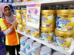 sales-staff-avian-di-studio-bangunan-siti-fatimah_20180426_192723.jpg