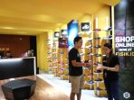 satu-dari-konsumen-outlet-fisik-sport_20170413_184513.jpg