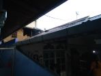 sejumlah-petugas-dan-warga-berjibaku_20170524_171745.jpg