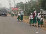 siswa-tanpa-masker_20150930_171018.jpg