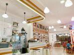 suasana-ps-sunday-coffee-and-eatery-rabu-1552019-malam.jpg