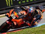 surprise-brad-binder-orang-afrika-selatan-pertama-yang-bawa-ktm-podium-di-motogp-ceko-2020.jpg