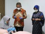 sutarmidji-bersama-ibunda-dan-istri-tercinta-lismaryani-sutarmidji.jpg