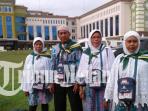 suwito-boyong-tiga-istri-sekaligus-naik-haji-2_20160825_112349.jpg