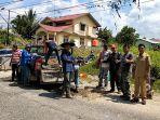 tambal-jalan-yang-berlubang-di-jalan-re-martadinata-adsx.jpg