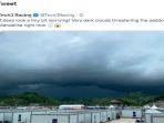 tech-3-racing-posting-awan-gelap-di-sirkuit-mandalika-netizen-sebut-pawang-hujan.jpg