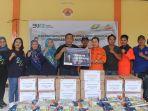 tim-tanggung-jawab-sosial-lingkungan-ptpn-xiii-menyerahkan-bantuan-berupa-sembako-1.jpg