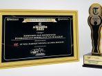 trofi-dan-piagam-penghargaan-dari-tribun-awards-2023-dalam-kategori-komitmen.jpg