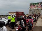 truk-angkut-material_20180104_191001.jpg