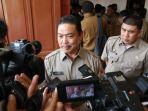 wagub-kalbar-h-ria-norsan-yang-juga-sebagai-ketua-satgas-kalbar-fcgrtvh.jpg