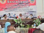 wakil-bupati-kayong-utara-effendi-ahmad-menjadi-narasumber-dalam-giat-sosialisasi.jpg