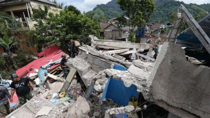 Tim Gabungan Datangi Tiga Desa yang Masih Terisolasi, untuk Evakuasi Korban Gempa Cianjur