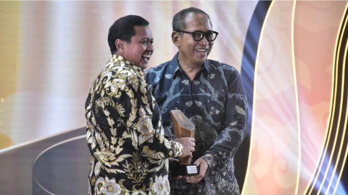 2Bupati Sumedang H. Dony Ahmad Munir kembali menorehkan prestasi
