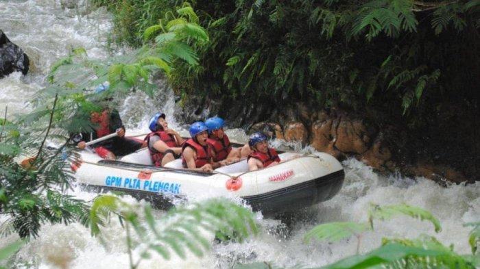 WISATA EKSTREM GARUT - Arung Jeram. (Foto:Arung Jeram di Situ Cileunca, tempat wisata di Pangalengan yang lagi viral lokasinya dekat hotel dan tempat sewa motor. (Instagram/@situcileunca)