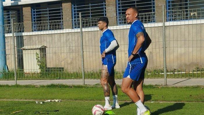 Nick Kuipers Siap Berduet dengan Gustavo Franca Untuk Amankan Lini Pertahanan Persib