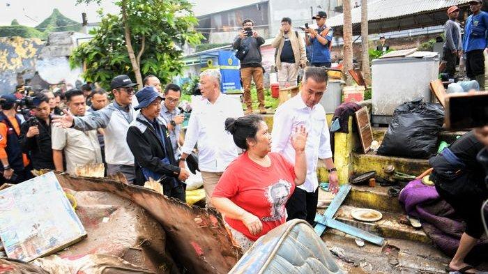 Jebol Dihantam Banjir Bandang, Bey Machmudin Minta PerbaikanTanggul Sungai Cikapundung Beres 1 Hari