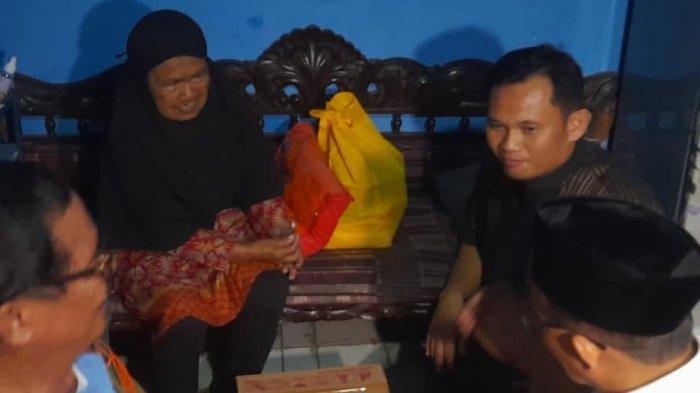 Pj Wali Kota Tasik Tinjau Rumah Rusak Akibat Gempa Magnitudo 6.4, Ia Minta Warga Jangan Lengah