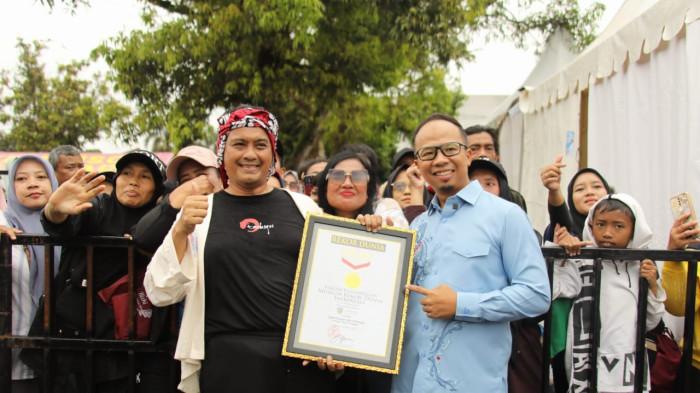 2.417 Porsi Kupat Tanjung Jadi Rekor Muri Terbanyak di Hari Jadi ke-24 Kota Tasikmalaya