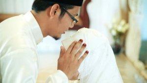 Adanya-Ridho-Suami-Merupakan-Surga-Untuk-Seorang-Istri.jpg