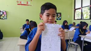 Alvin-Buat-Surat-untuk-Gibran.jpg
