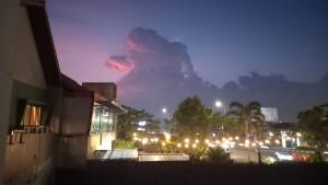 Awan-Badai.jpg