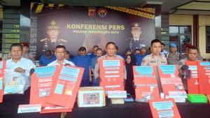 BARANG-BUKTI-Kapolres-Tasikmalaya-Kota-bersama-Satnarkoba-1102025-1.jpg
