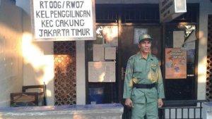 Bambang-Suntarimo-42-anggota-pertahanan-sipil-hansip.jpg