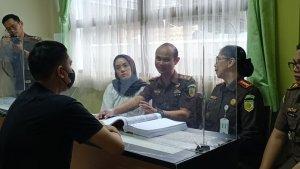 Berkas-perkara-oknum-dokter-kandungan-di-garut-diserahkan-ke-kejaksaan-1162025.jpg