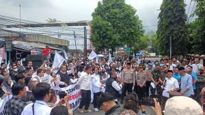 DEMO-GURU-MADRASAH-kota-tasikmalaya-3092025-2.jpg