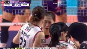 Final-leg-1-Pink-vs-Red.jpg