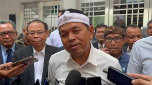Gubernur-Jawa-Barat-Dedi-Mulyadi-1692025-1.jpg