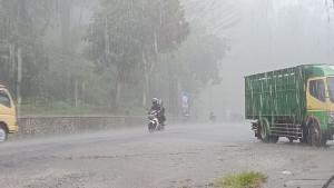 HUJAN-LEBAT-sumedang-15102025-sore-1.jpg