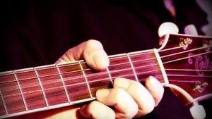 Ilustrasi-chord-dan-lirik-lagu-Cucu-Deui.jpg