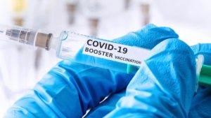 Ilustrasi-vaksin-Covid-19-dosis-booster-kedua.jpg