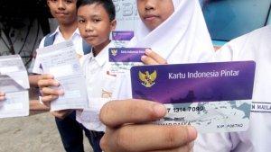 Kartu-Indonesia-Pintar-atau-KIP-yaa-gais.jpg