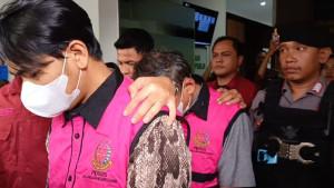 Kejari-ciamis-tetatpkan-tersangka-SMKN-1-Cijeungjing-Tahun-Anggaran-2023-1.jpg