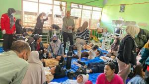 MEMBURUK-Siswa-SMP-Negeri-1-Cisarua-Bandung-Barat-yang-keracunan-MBG-1.jpg