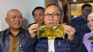 Menteri-Perdagangan-Zulkifli-Hasan-dan-Minyakitaa.jpg